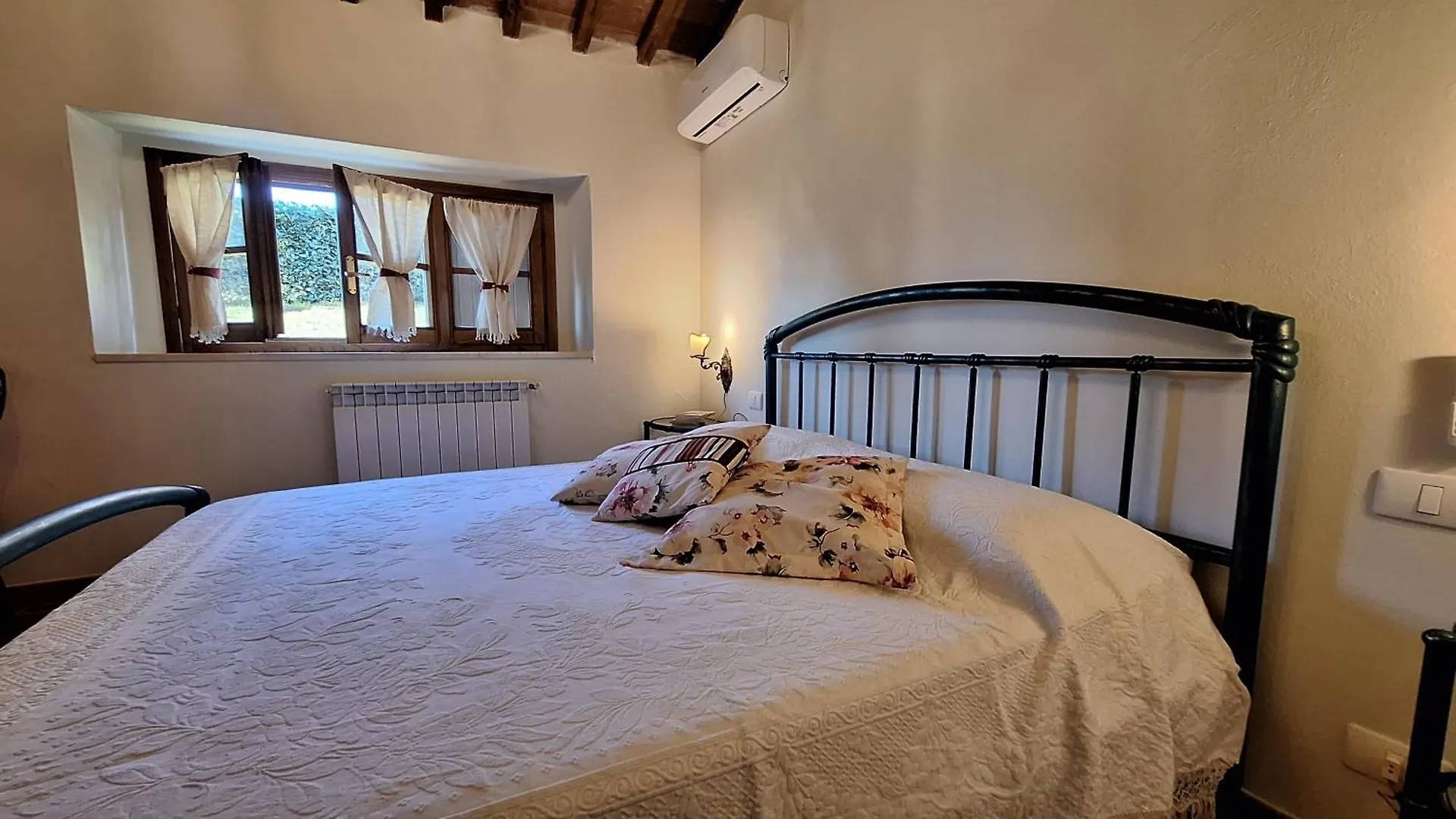 Holiday home Podere La Fonte Vernaccia & Zafferano Castel San Gimignano